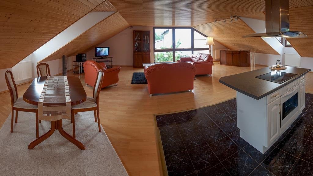 Hotel Am Lingelbach Knüllwald Zimmer foto